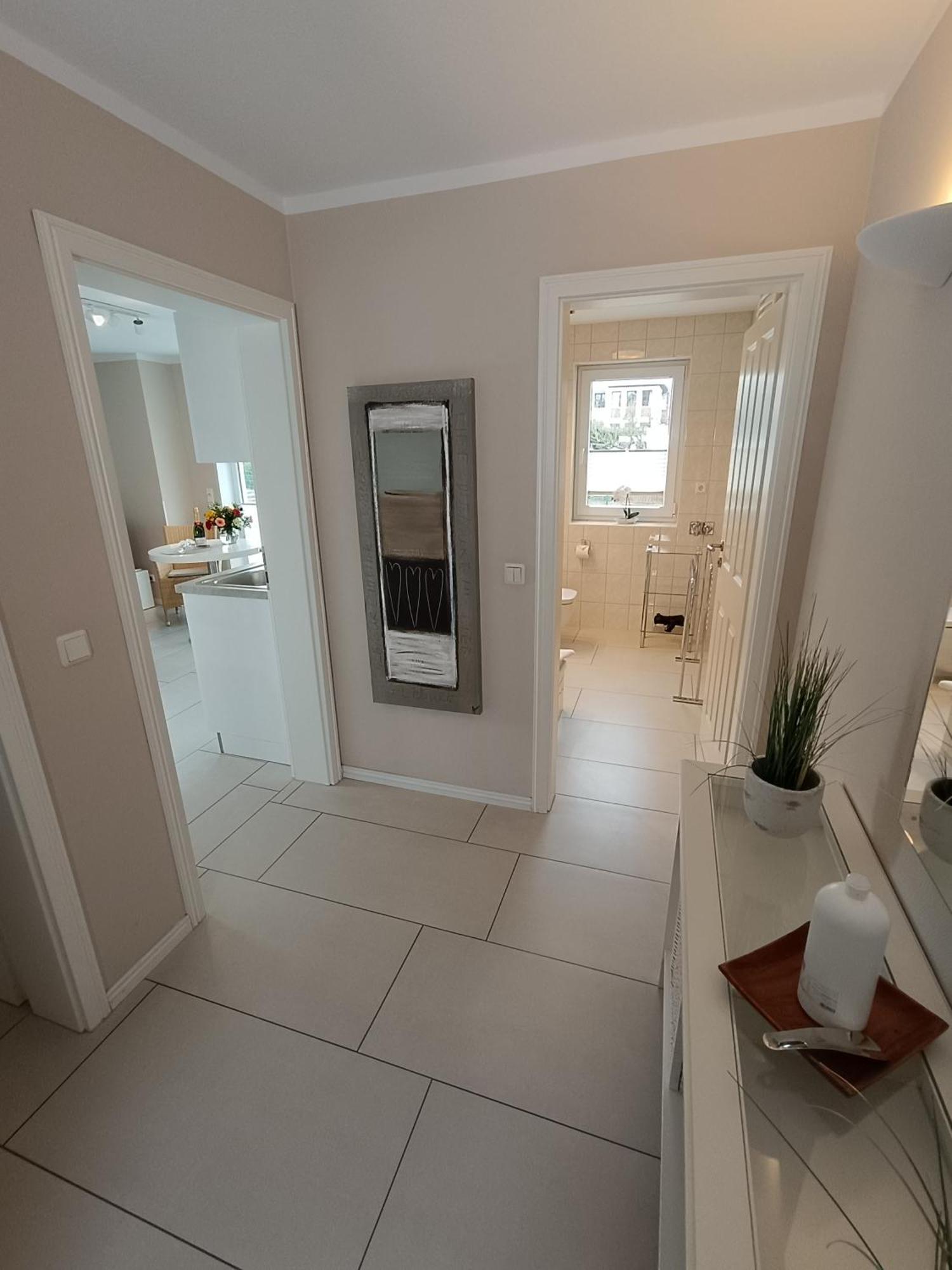 Haus Nemo - Appartement 5, Gemuetliches Appartement Mit Strandkorb, Strandnah 50 M ゼーバート・ヘリングスドルフ エクステリア 写真